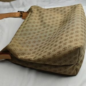Dooney & Bourke Purse